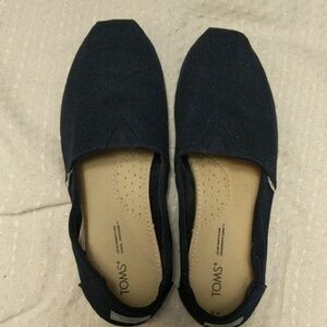 TOMS Women's Dark Blue Canvas Flats